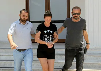 Plajda güneşlenirken yakalandı