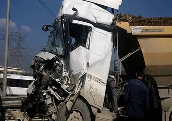 TEM'de kaza! Trafik durma noktasına geldi