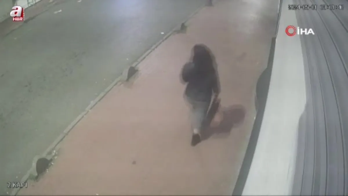 Fatih’te yolda yürüyen kadına kafa atıp yumruklarla darp eden ve çantasını gasp eden alkollü sanığa 8 yıl hapis cezası