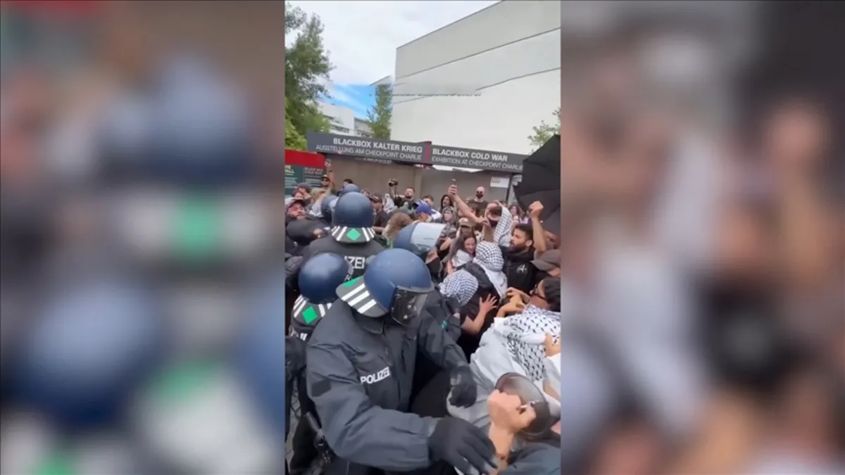 Berlin’de Filistin eylemine polis müdahalesi: 57 gözaltı