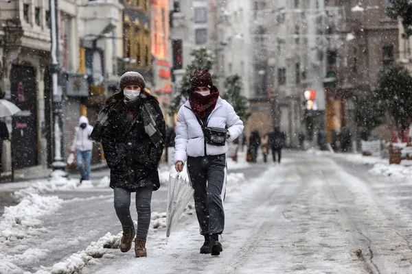 Son dakika: İstanbul’da yüz yüze eğitime kar engeli! - 14