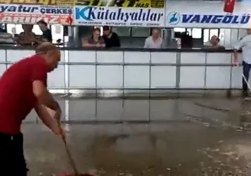 CHP seçim hezimetinin acısını vatandaştan çıkartıyor! Mansur Yavaş’tan Cumhur İttifakı'na bilet sattıkları için AŞTİ esnafına mobbing...