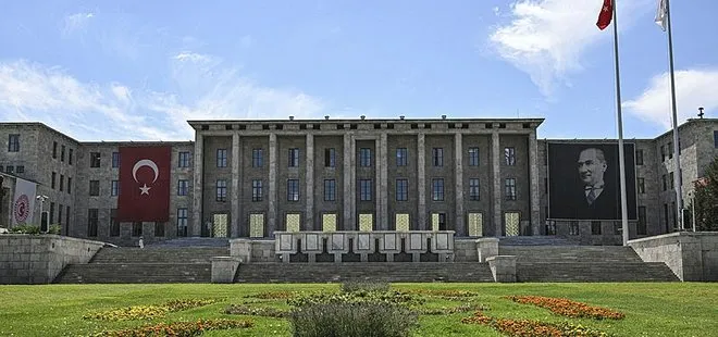 MECLİS 1 EKİM’DE AÇILIYOR | ilk gündem emekli maaşları! TBMM yeni döneme ekonomi gündemiyle başlayacak