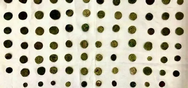 Ardahan’da yolcu otobüsünde 82 sikke ele geçirildi