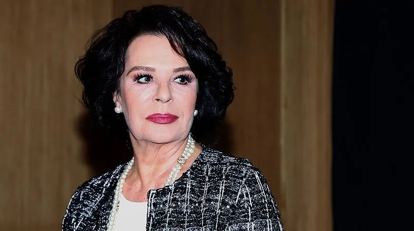 Hülya Koçyiğit Londra'da kaza geçirdi! Ambulans gelmeyince isyan etti