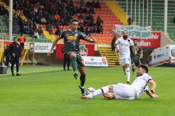 Alanyaspor 1-1 Fatih Karagümrük SK MAÇ SONUCU - ÖZET | Süper Lig 19. hafta puan durumu - 2
