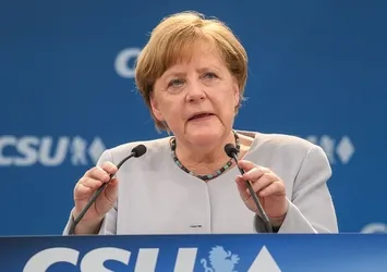 Merkel: Brexit'in bir bedeli var