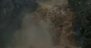 O ilimizde şelale taştı