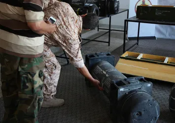 Libya’da askeri üste Fransız füzeleri bulundu