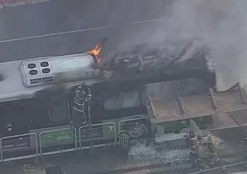 Brezilya'da çift motorlu uçak yola düştü! 2 ölü