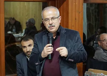 Öcalan'ın fotoğrafları paylaşan Mustafa İlhan, CHP eliyle belediye meclisinde
