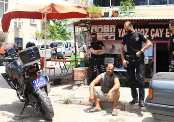 Sinirleri zıplatan olay! "Ne yapayım yakmadan duramıyorum" dedi ve binayı ateşe verdi