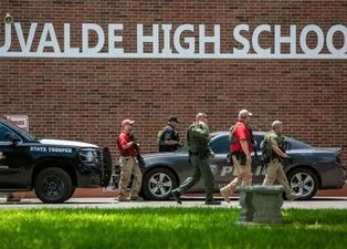 Teksas’ta okula silahlı saldırı! Katliamda kan donduran detay | Ölen arkadaşının kanıyla bunu yaptı