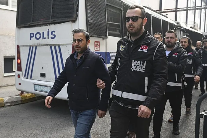 ibbye-yonelik-2-dalga-operasyonunda-flas-gelisme-30-kisiye-tutuklama-talebi-iste-o-isimler-1745964633376.jpeg (Foto: AA)