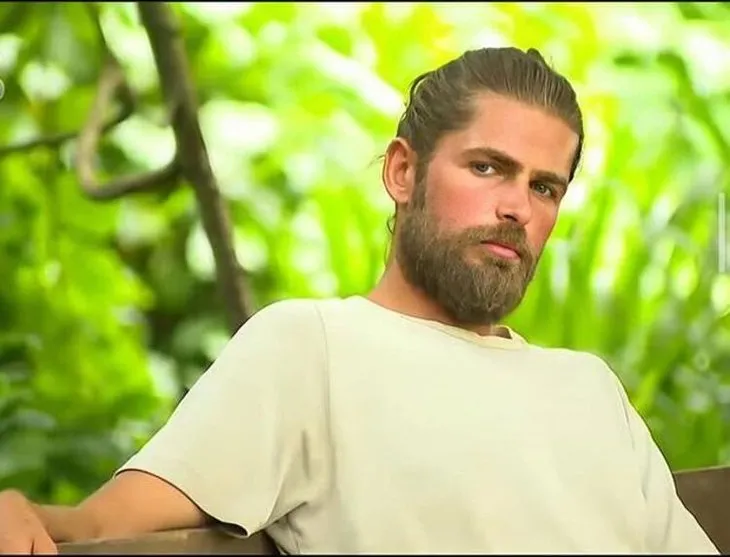 Survivor’da yeni aşk bombası! Mert ve Evrim…