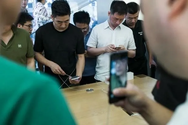 iPhone 7 ve 7 Plus satışa sunuldu