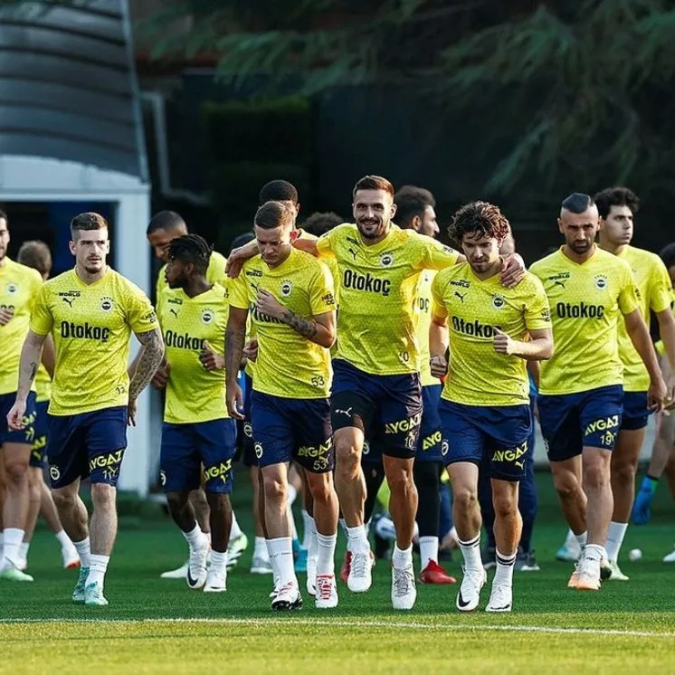 Fenerbahçe turu İstanbul’da garantiledi