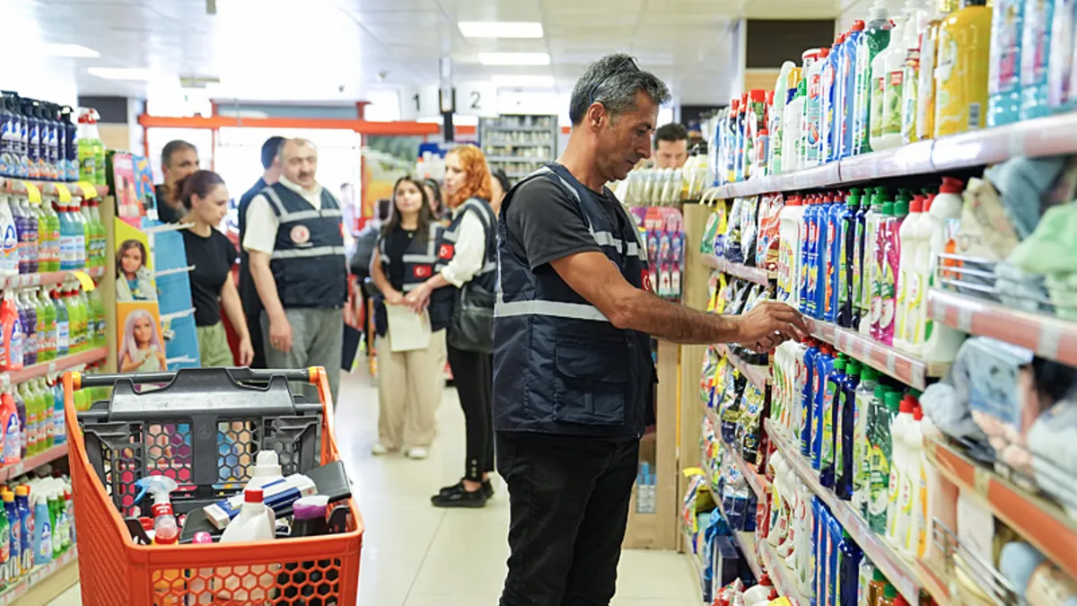 İstanbul'da sıkı denetim! Ticaret Bakanlığı marketler için sahaya indi...