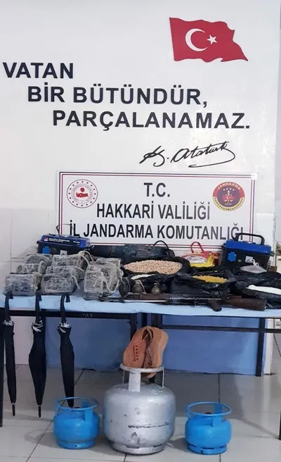 Hakkari’de ’Kapan-3’ Operasyonu! Silah ve mühimmatlar ele geçirildi
