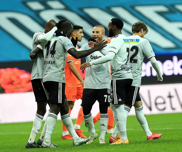 Süper Lig 9. hafta karşılaşması | Beşiktaş 3-2 Başakşehir maç sonucu