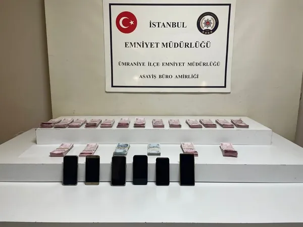 motosikletli-gasp-carptilar-kiskirttilar-ve-500-bin-lirayi-cebe-indirdiler-iste-o-anlar-1705332480823.jpg Motosikletli gasp: Çarptılar, kışkırttılar ve 500 bin lirayı cebe indirdiler! İşte o anlar - 5