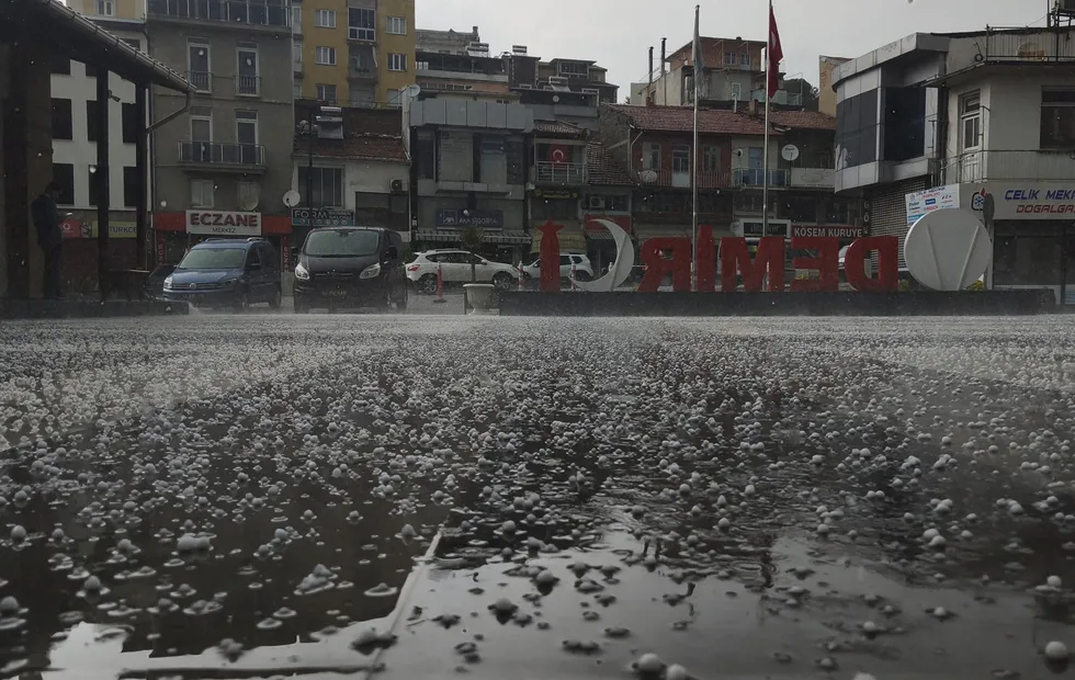 haritadaki-renkler-kirmiziya-dondu-5-gun-boyunca-hava-nasil-olacak-1778825109223.jpg Haritadaki renkler kırmızıya döndü! 5 gün boyunca hava nasıl olacak? - 2