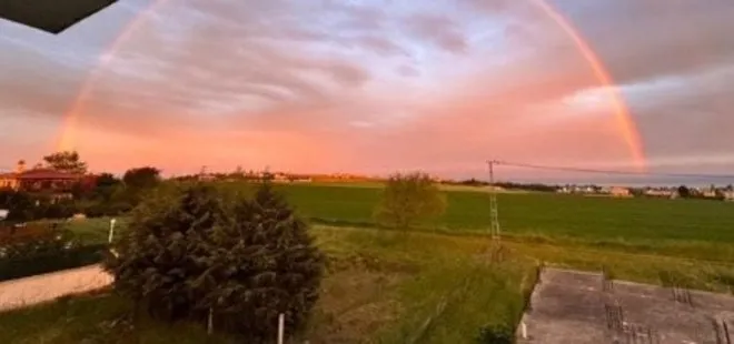 İstanbul'da mest eden görüntüler! Gökkuşağı ve günbatımını gören telefona sarıldı