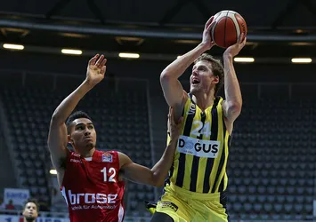 Zadar'da şampiyon Fenerbahçe Doğuş