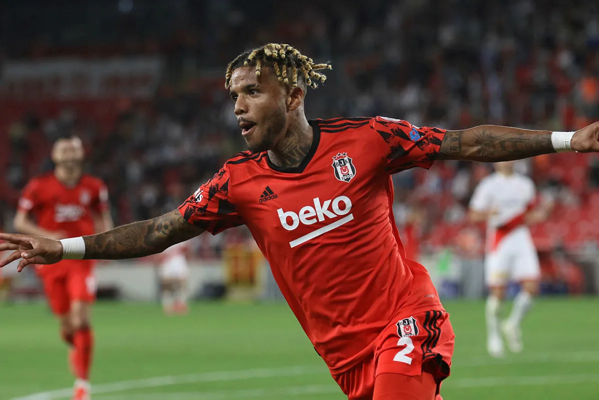Beşiktaş Valentine Rosier transferini bitirdi! İşte bonservisi ve alacağı yıllık ücret