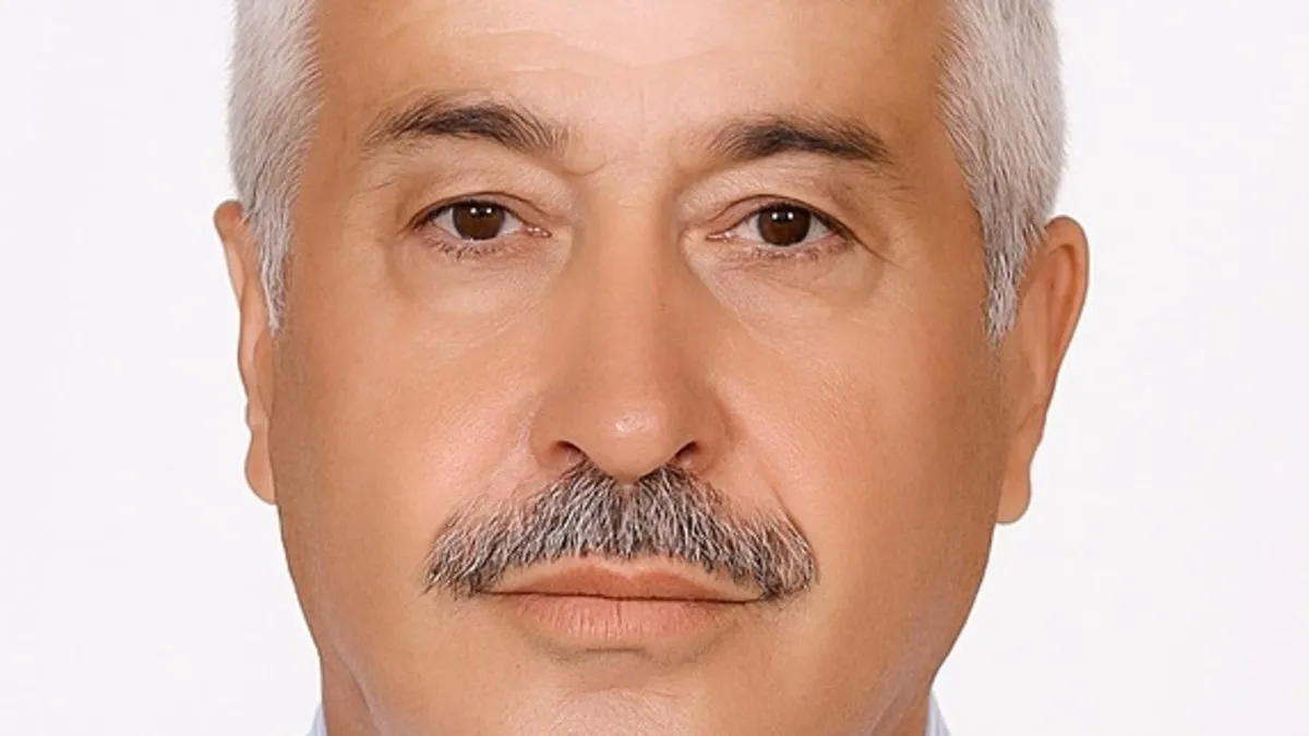 Yaşlı adam traktör direksiyonunda ölü bulundu