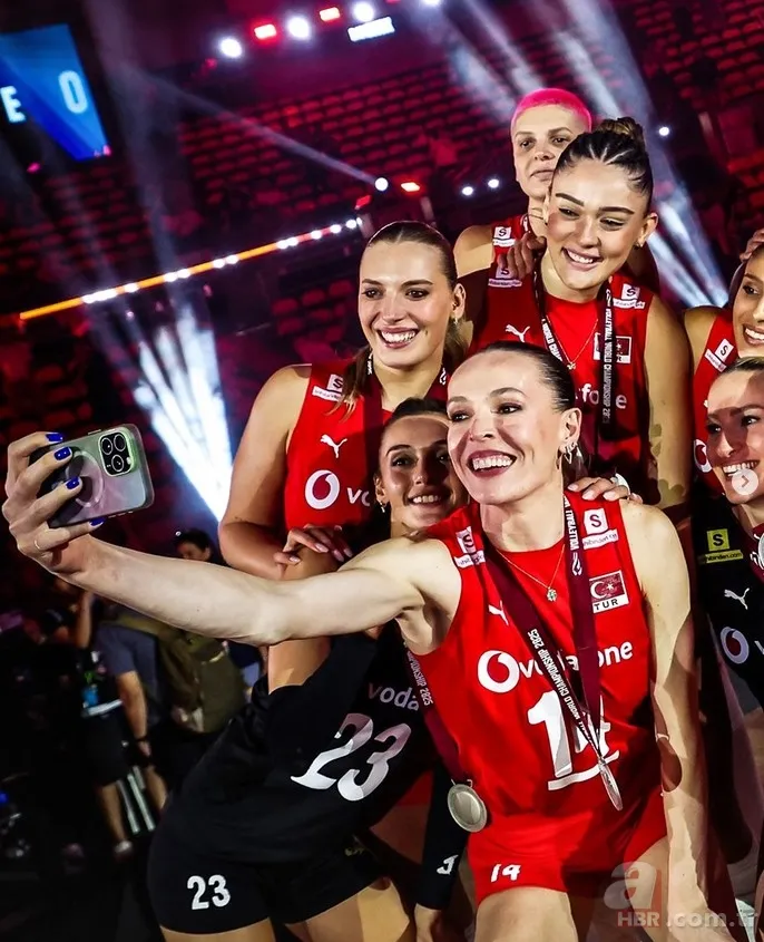 Filenin Sultanları'nın kaptanı Eda Erdem 14 yıllık eşinin adını formasında taşıyor! 2