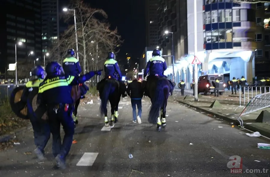 Hollanda'da Türk vatandaşlarına polis köpekleriyle müdahale 10