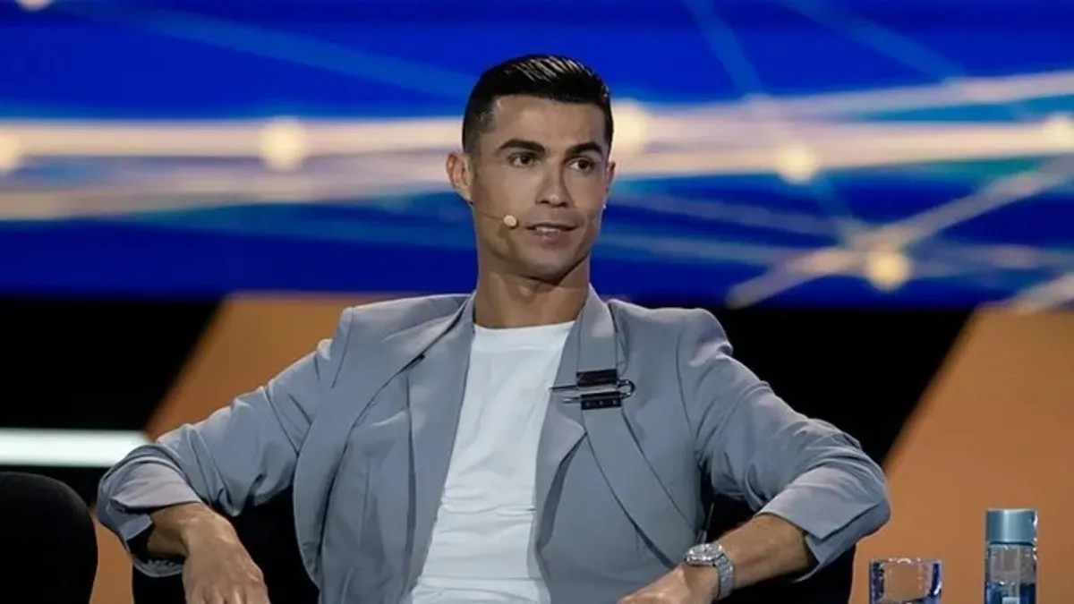 Cristiano Ronaldo'dan sevenlerini üzen açıklama!