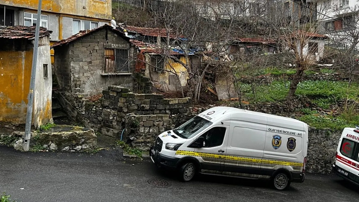 Eyüpsultan'da gecekondu yangını: 1 kişi hayatını kaybetti