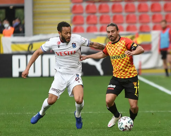 CANLI | Göztepe ile Trabzonspor puanları paylaştı! Göztepe-Trabzonspor maçı 1-1 bitti