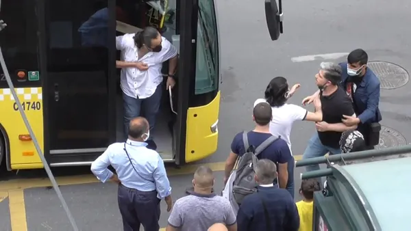 Kadıköy’de durak kavgası! İETT şoförü ile yolcu birbirine girdi - 4