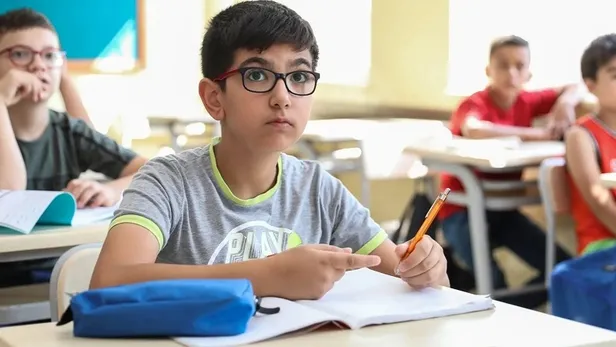 MEB yeni müfredat açıklandı mı? Yeni müfredat değişikliği nedir, ne zaman uygulanacak? Hangi sınıfların ders programı değişecek?