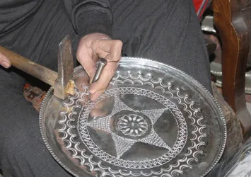 Bakırcılık sanatı can çekişiyor