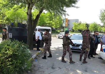 İstanbul'da silahlı saldırı: Yaralılar var