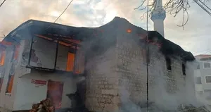 Artvin’de 4 ev ile cami ve lojmanı yandı