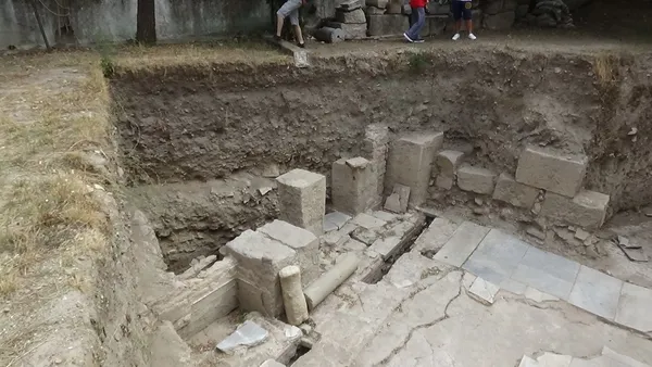 balikesirde-ilk-kez-rastlandi-yeraltindan-cikardilar-1666172598043.jpg Balıkesir’de ilk kez rastlandı! Yeraltından çıkardılar - 1
