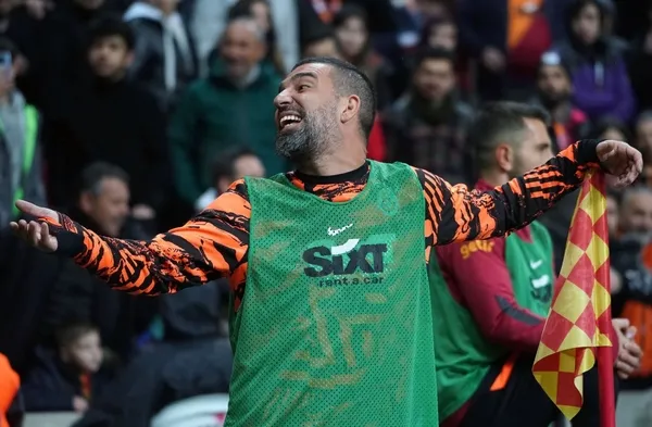 Son dakika: Arda Turan'ın babaevi kaçak çıktı! Annesi Yüksel Turan 5 yıl hapisle yargılanacak - 4