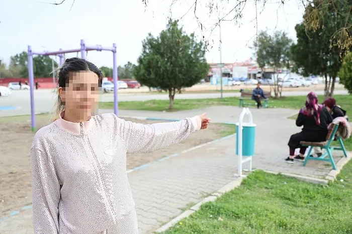 1712133259313.jpeg Adana'da akılalmaz hırsızlık! Altın dolu çantayı yeğenine çaldırdı - 3