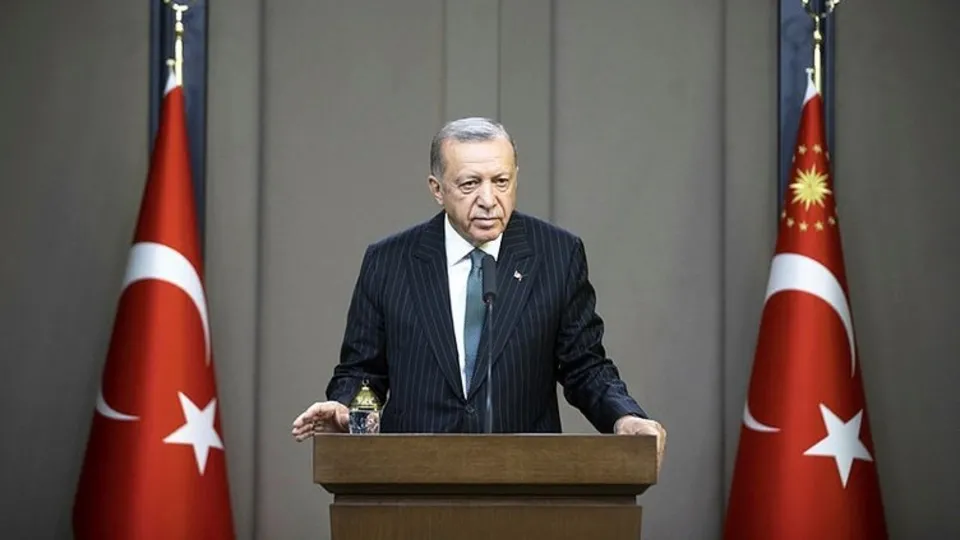 Başkan Erdoğan'ın "Bir gece ansızın gelebiliriz" sözleri Yunan basınında çalkalandı