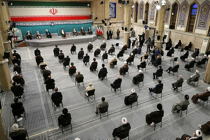 Son dakika: İran’ın yeni Cumhurbaşkanı İbrahim Reisi: Atom bombası ve nükleer silah haramdır! Komşu ülkelere flaş mesaj... - 4