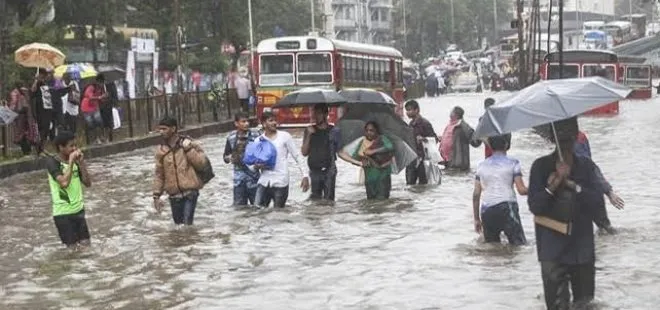 Son dakika: Pakistan’da aşırı yağışlarda 15 kişi öldü