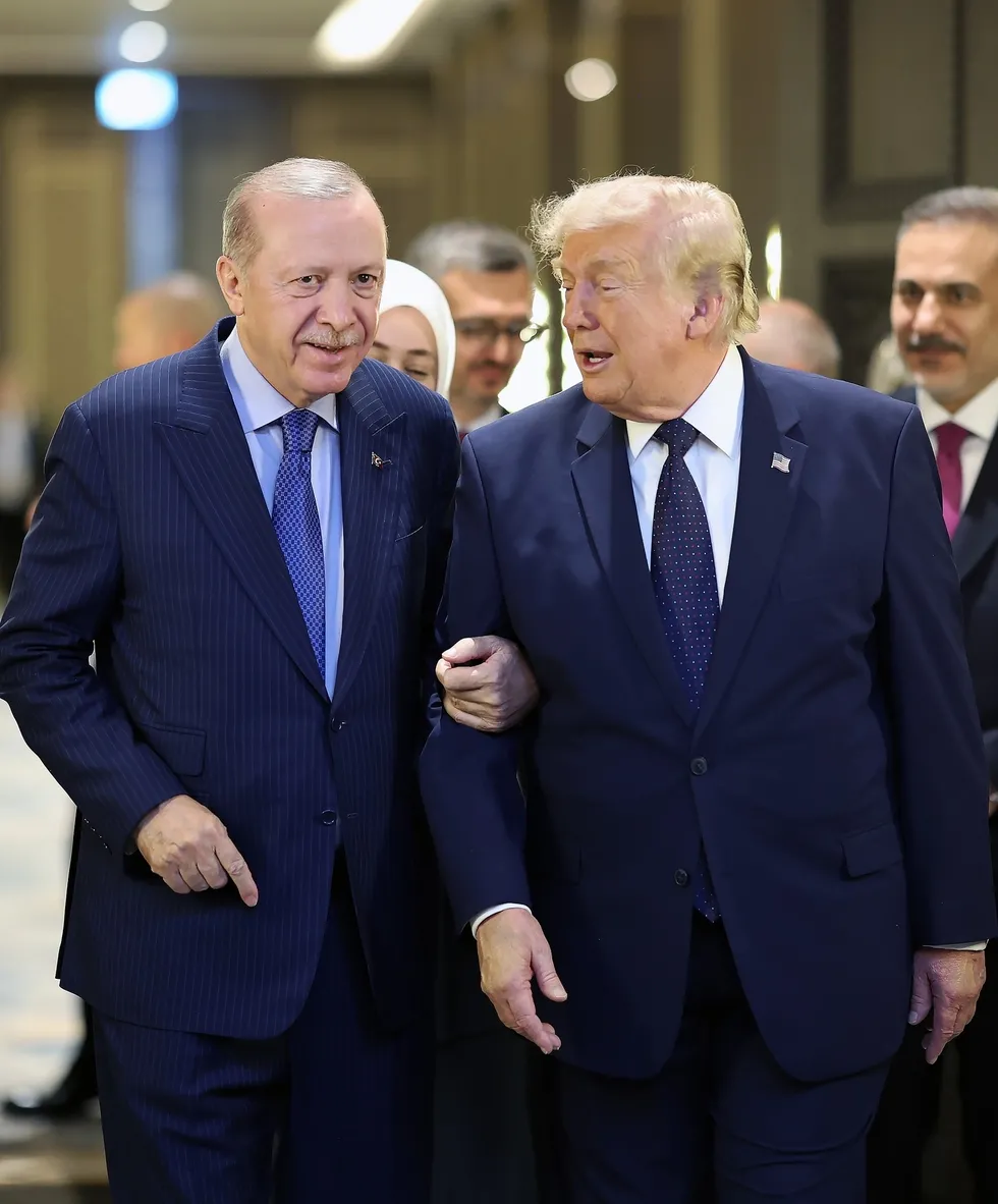 baskan-erdogan-ve-trump-arasinda-samimi-pozlar-fox-newsten-dikkat-ceken-yorum-1783427850526.jpg Başkan Erdoğan ve Trump arasında samimi pozlar! Fox News'ten dikkat çeken yorum - 7