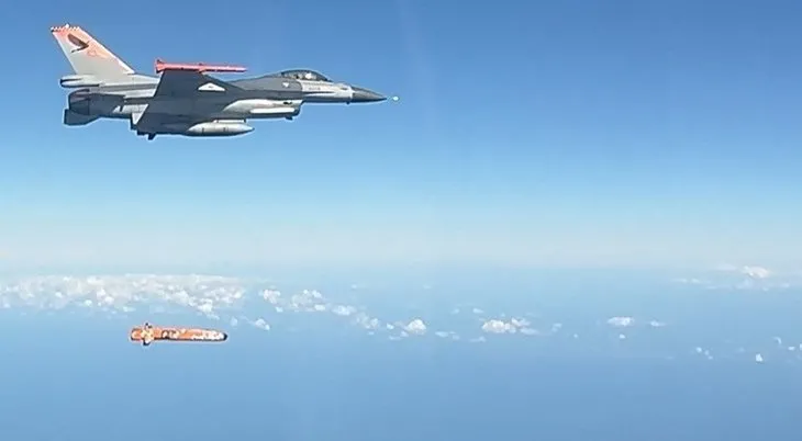 Il missile da crociera nazionale SOM-J ha colpito il suo bersaglio in questo modo! Il test di lancio è stato completato con successo.