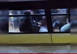 Sarıyer'de İETT otobüsünde can pazarı! Vatandaşlar mahsur kaldı: O anlar kamerada