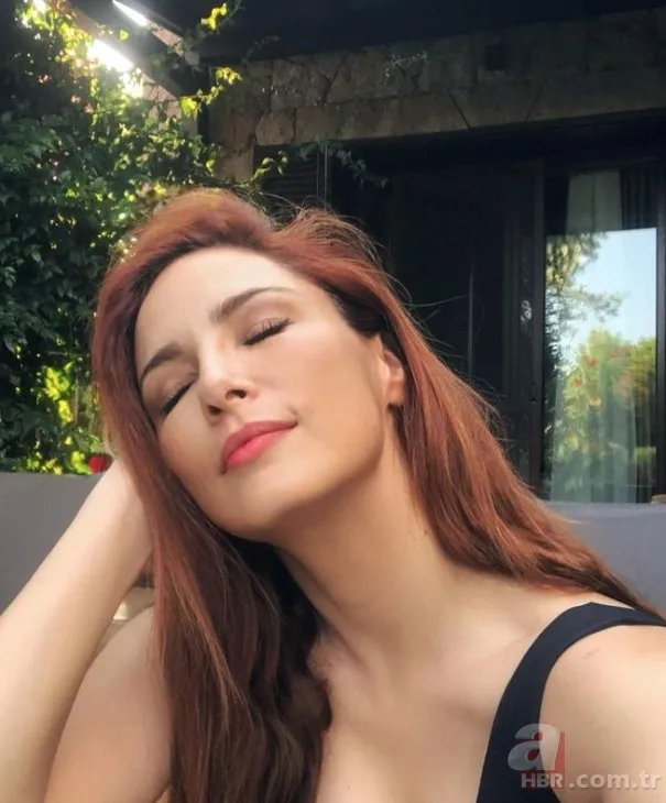 Mine Tugay’ın iyi geceler pozu sosyal medyanın gündemine oturdu 8